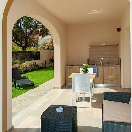 Apartmanhotel Molarotto Con Angolo Cottura 3*