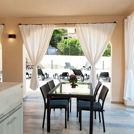 Molarotto Con Angolo Cottura Aparthotel San Teodoro (Sardinia)