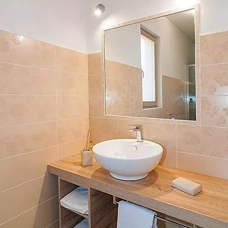 Apartahotel Molarotto Con Angolo Cottura 3*